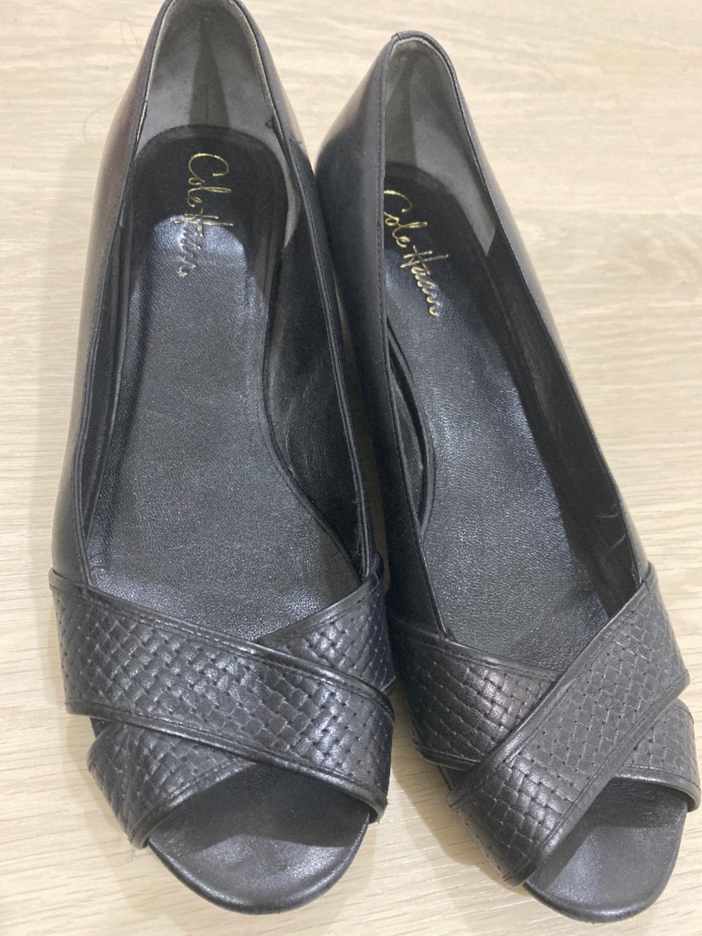 Cole Haan- Air Wedge- Size 8.5